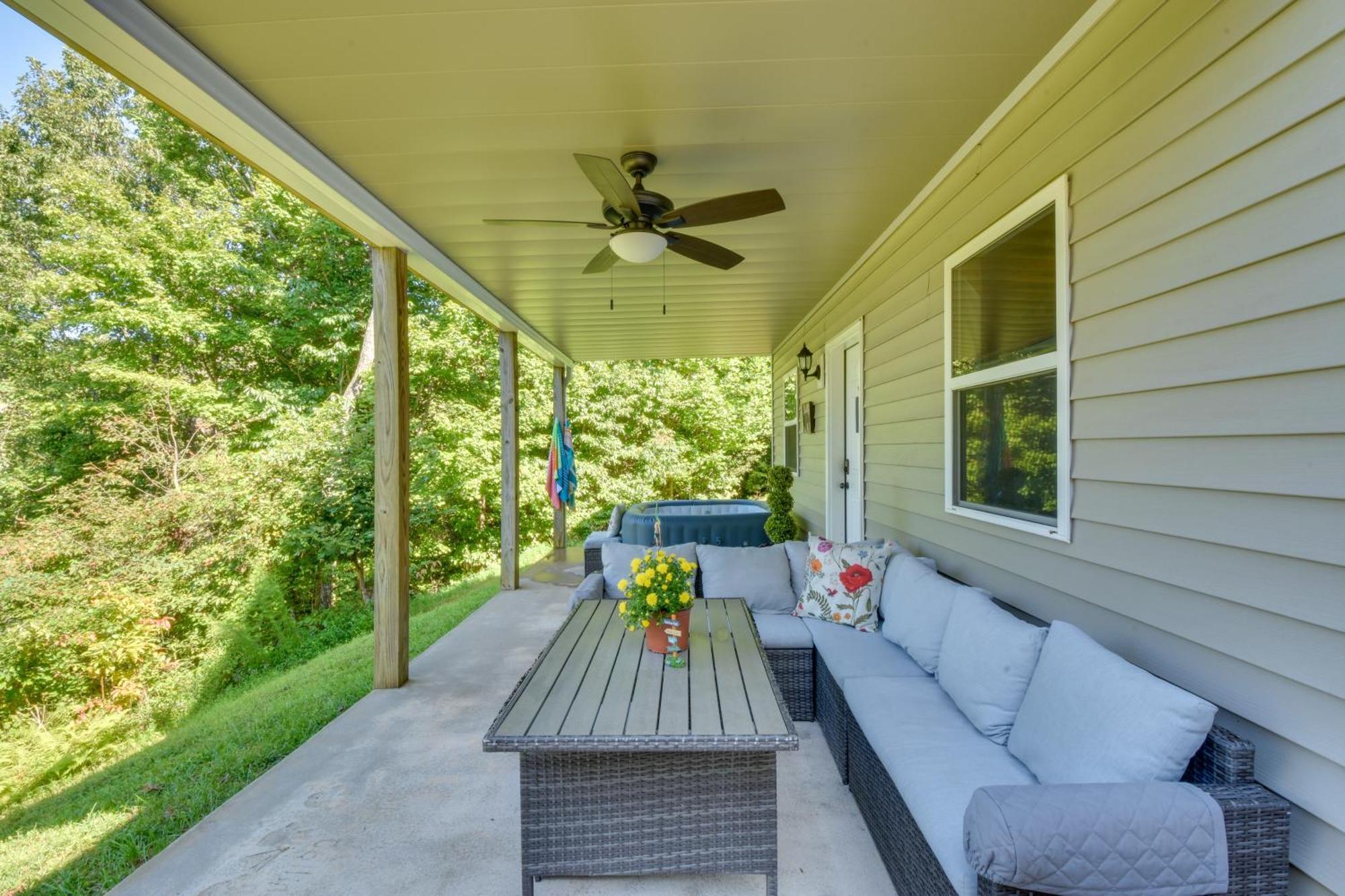 Lakemont Retreat Game Room, Hot Tub, And Mtn Views! Екстер'єр фото